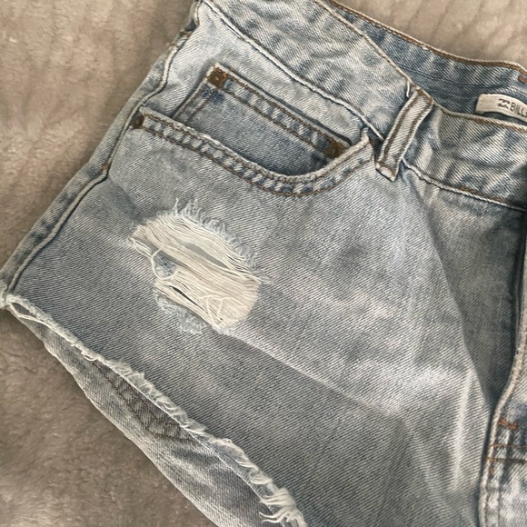 Billabong Jean shorts - Picture 2 of 4